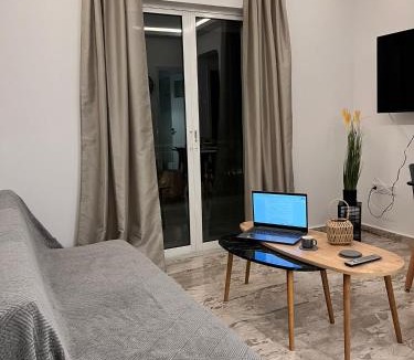 Loutra Oraias Elenis Apartment | Kyklamino Apartment