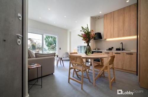 Peiraiki Apartment | La Mer Apartment by LobbySquare