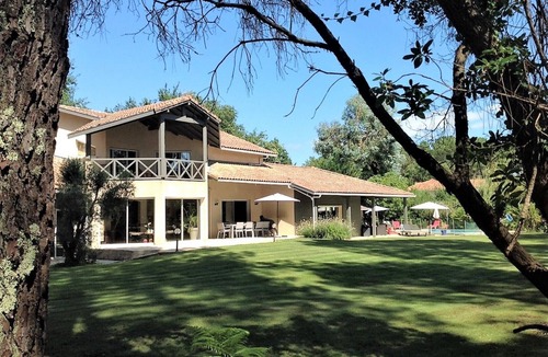 Benesse-Maremne Villa | Large luxury villa in the middle of the forest, heated swimming pool, quiet garden.