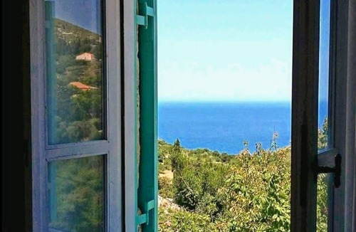 Agia Thekli Villa | Light & Stone/Sea view/Boutique House