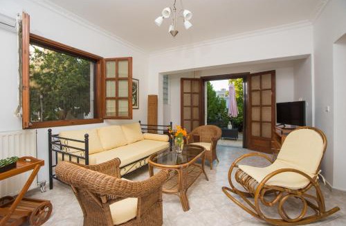 Filerimos House | Lila's house