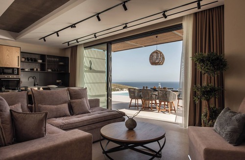Maries Villa | Limnionas Absolute Cave Villa