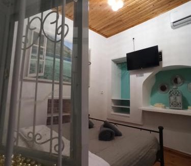 Karpenisi House | Little Angelo's Cottage - Greek Autumn Charm