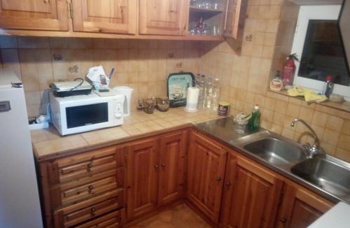 Agios Ioannis House | Little Stone House near the Beach
