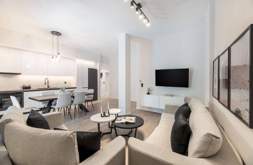 Ilisia Apartment | Lovely 3BR Apartment in Pangrati