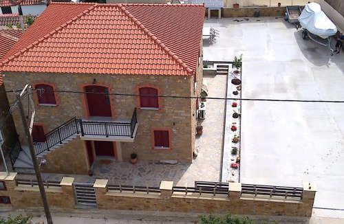 Mirina House | Lucy's luxury I