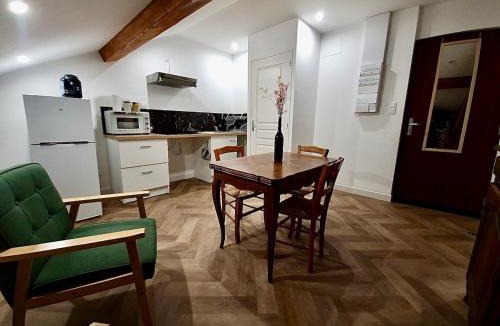 Perigueux Apartment | Lucy Studio - Centre Ville Wifi
