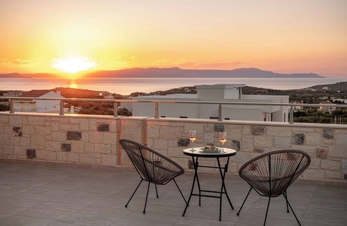 Chorafakia Villa | Luminus Arcus Villa I Modern villa with a private pool!