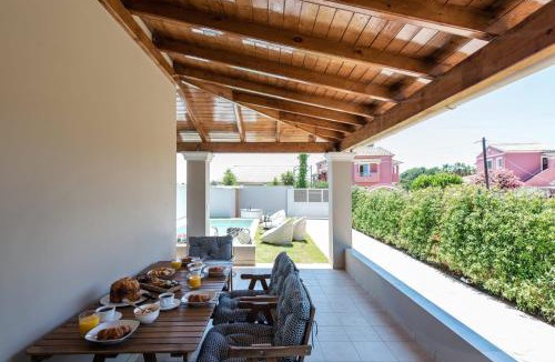 Ag. Georgios Villa | Luxurious Agios Georgios Villa Private Pool Villa Spyridoula Beach Paradise