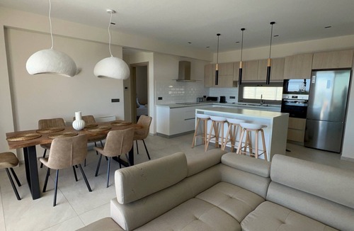 Lourdata Villa | Luxurious Villa Retreat in Lourdata