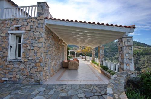Alonnisos Old Town Villa | Luxurious Villa with Wonderful View