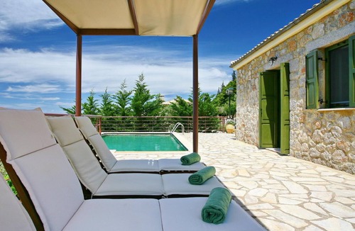 Kavallos Villa | Luxurious villas with sea view villa Myrtia