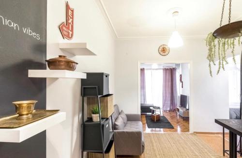 Plaka Apartment | Luxuriously Central Studio in the Heart of Athens