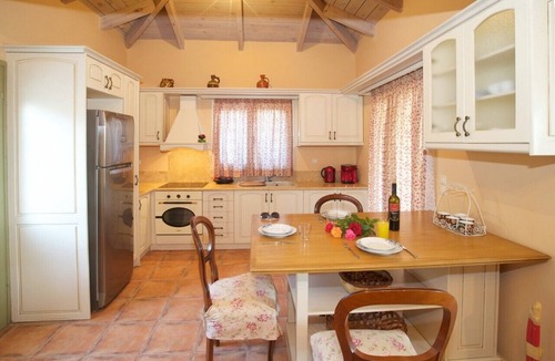 Kaligata Villa | Luxury 3 Bedroom Villa Located In Kaligata, with private pool, near the sea,WIFI