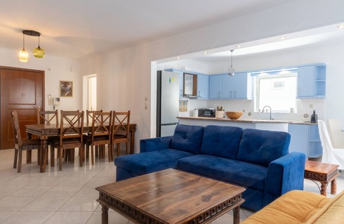 Alimos Apartment | Luxury and Spacious apt for 8 guests | New features April 2025