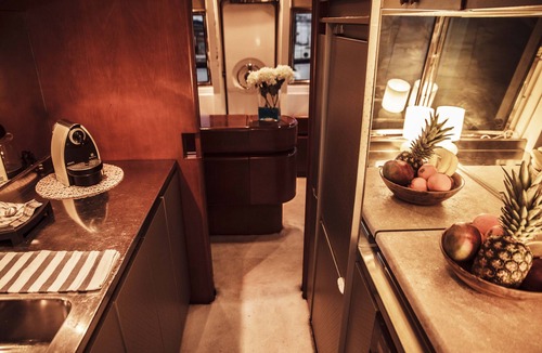 Glyfada Boat Rental | LUXURY MOTOR YACHT POSILLIPO TECHNEMA 64ft !