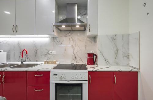Nea Chora Apartment | Luxury Pearl, steps to the beach