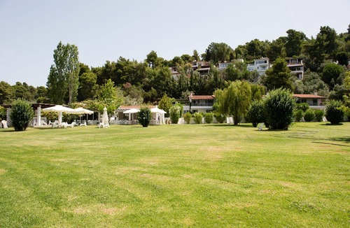 Kanapitsa Villa | Luxury Skiathos Villa | Three-Bedroom Villa | Vromolimnos