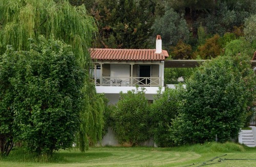 Kanapitsa Villa | Luxury Skiathos Villa | Three-Bedroom Villa | Vromolimnos