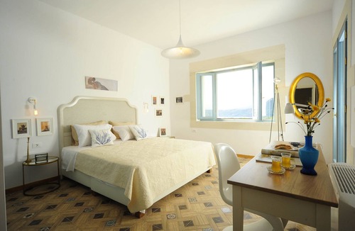 Akrotiri Villa | Luxury Villa | Private pool, seaview, close to the city