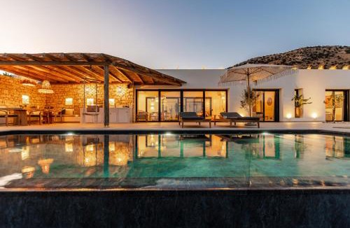 Naxos Villa | Luxury villa with private infinity pool and stunning sea view