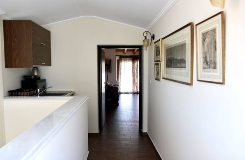 Paiania Villa | Luxury Villa with swimming pool , jacuzzi spa & great view, can guest 8 person