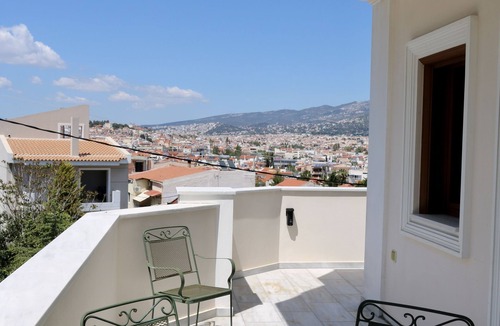 Paiania Villa | Luxury Villa with swimming pool , jacuzzi spa & great view, can guest 8 person