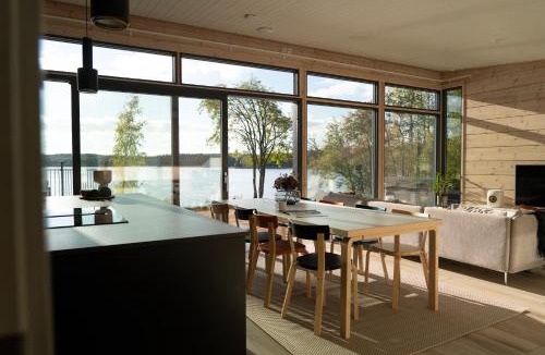 Kitula Villa | Luxury Waterfront Villa with a Private Jacuzzi