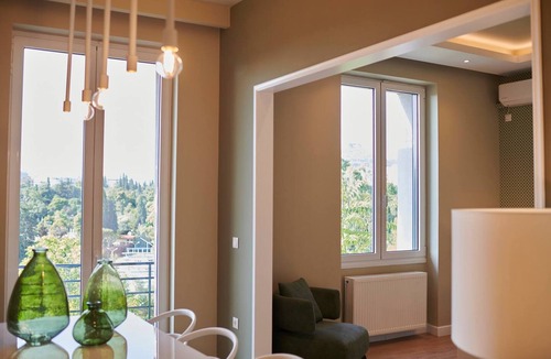 Mets Apartment | Ma Maison Acropolis Mansion 3bdr Suite N 6 400mbps