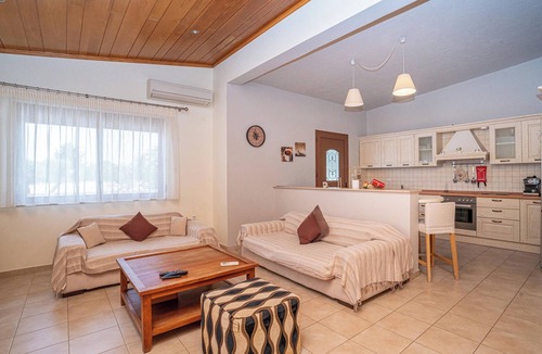 Kolymbia Villa | Madia Villa with private pool and outdoor jacuzzi