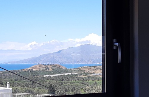 Kamilari Villa | Magnificent Villa Pool, sunset,beach & Spa south coast Crete, kamilari, sea view.