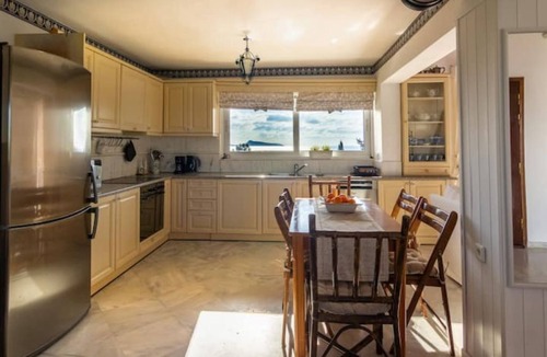 Porto Heli Apartment | Maison of apartments next to the beach-Big Blue