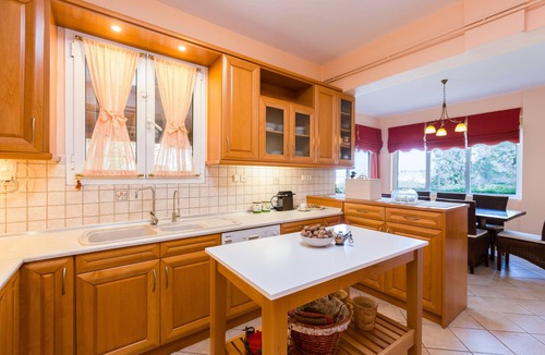 Asteri Villa | Malena Villa with Private Pool | Walking distance to beach & restaurants