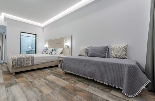 Laganas House | Mandala Seafront Suites