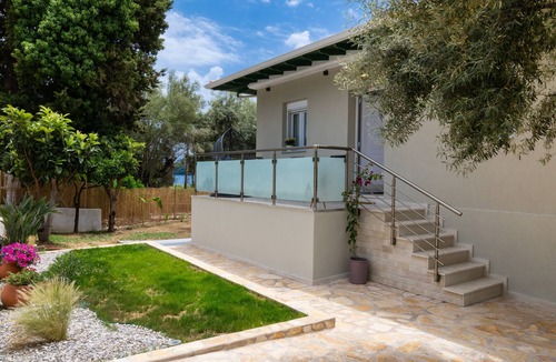 Spanokhorion House | Marina's house Pergiali Lefkada,2-bedroom estate with AC, WiFi, Parking