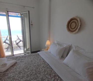 Mpatsi Apartment | Marisini Sea View