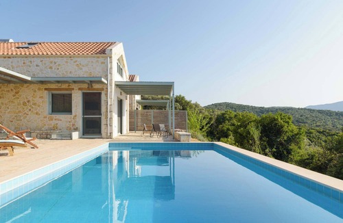Evgiros Villa | Meganisi Villa Armonia - Private Pool Oasis