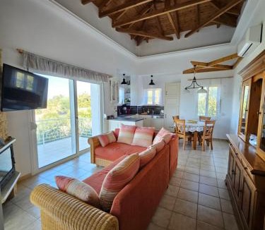 Pylos-Nestoras House | Methoni Vrisoules Poolvilla