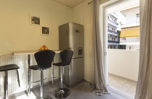 Makrigianni Apartment | MisaraliotouA3 · 3BR Prime APT a breath away from