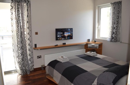 Kalamata Apartment | Modern apartment close to sea and town centre
