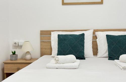 Kos Town Apartment | Modern Apartment in Kos Town, Close to the Beach - No 1