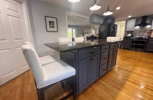 North Waltham House | Modern Luxe Spacious Escape Near Boston Hot Tub