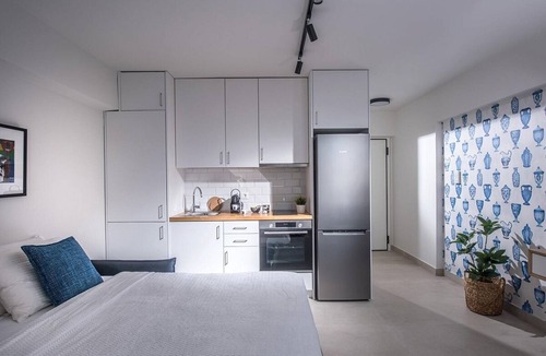 Heraklion Apartment | Modern Studio, A/C, Free Wi-Fi, Balcony- Central Location 300 meters from the Historical Centre!