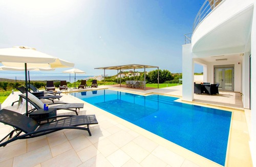 Stavros Villa | Modern, stylish villa with 3 bedrooms, private pool and amazing sea views