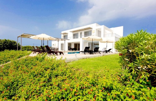 Stavros Villa | Modern, stylish villa with 3 bedrooms, private pool and amazing sea views