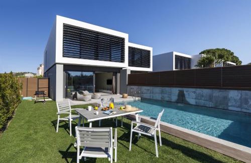 Ixia Villa | Momentum Villas