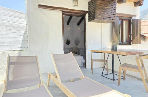 Moni Hotel | Monastery Estate Guesthouse