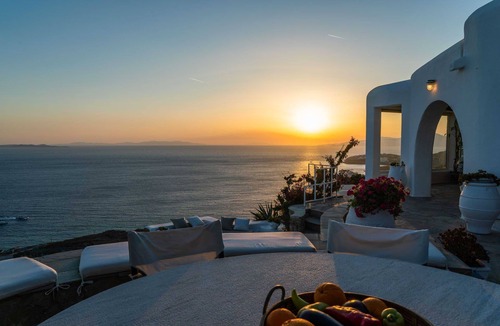 Mykonos Town Villa | My Rental Homes - Villa Artemide with private pool, sea view air conditioning