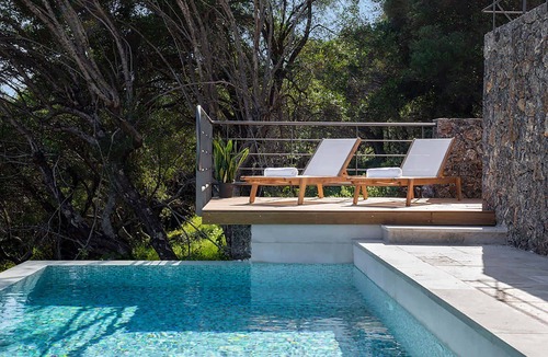 Vassilatika Villa | My Rental Homes - Villa Marquez with infinity pool, equipped terrace and sea view.
