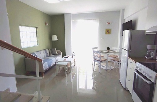 Loutraki-Agioi Theodoroi Apartment | Myra: Stunning Seaview Maisonette